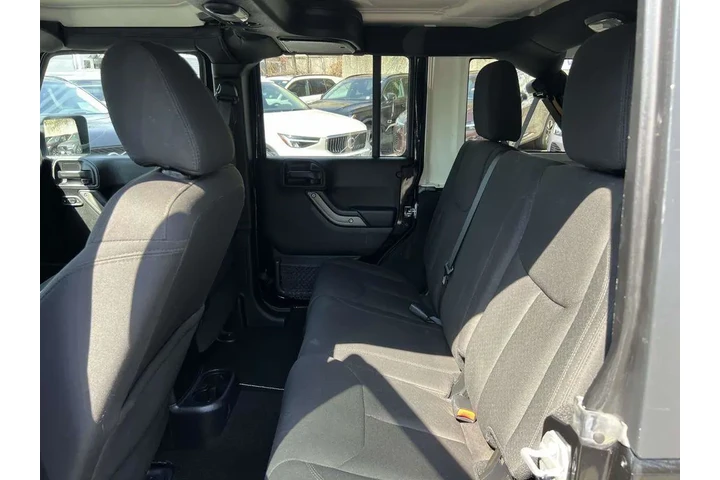 $15000 : Jeep Wrangler Unlimited 2016 image 9