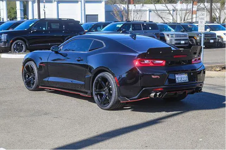$14992 : Chevrolet Camaro 2016 LT 2dr image 2
