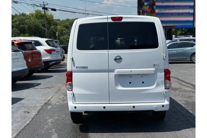 $15995 : 2020 NV200 SV image 8
