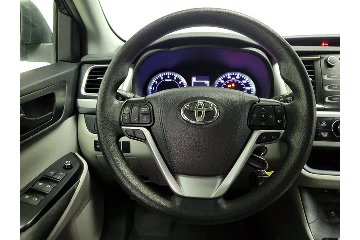 $22998 : Toyota Highlander 2019 LE 4d image 10
