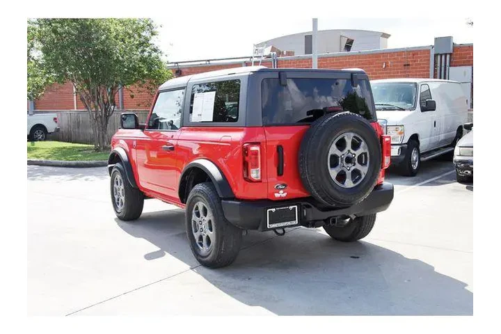 $38493 : Ford Bronco 2023 4x4 Base 2d image 2