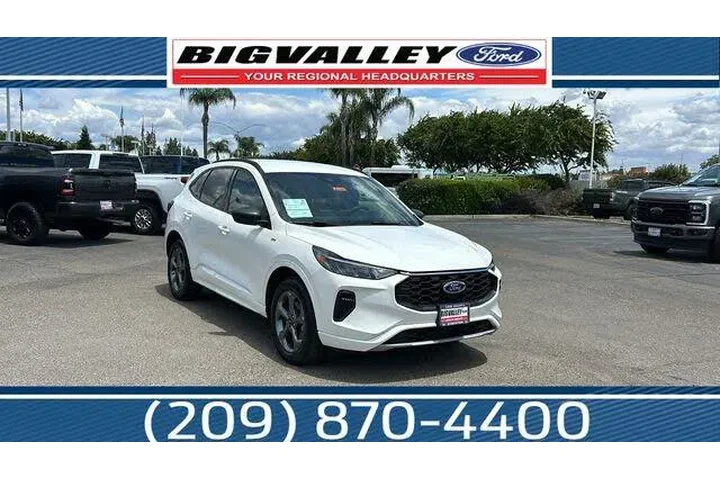 $29877 : Ford Escape 2024 AWD ST-Line image 1