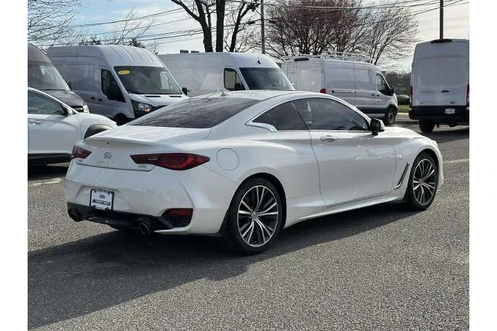 $18846 : INFINITI Q60 2017 AWD 2.0T 2 image 6