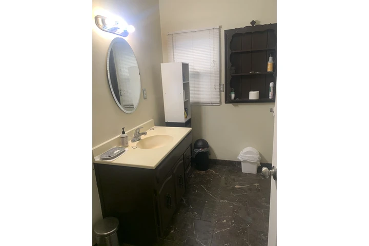 $900 : Cuarto image 7