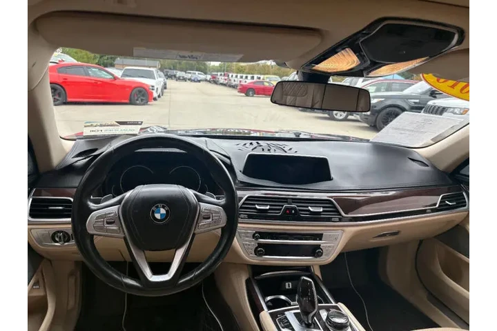 $19950 : 2016 BMW 7 Series 750i xDrive image 10