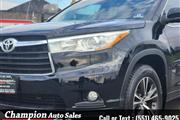 Used 2016 Highlander AWD 4dr thumbnail