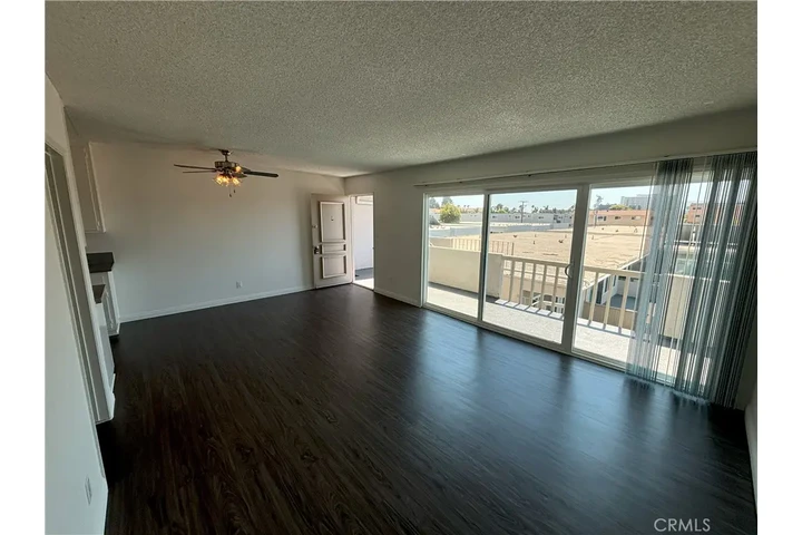 $1100 : La vibrante comunidad de Azusa image 7