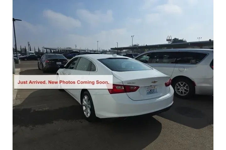 $16300 : Chevrolet Malibu 2023 LT 4dr image 4