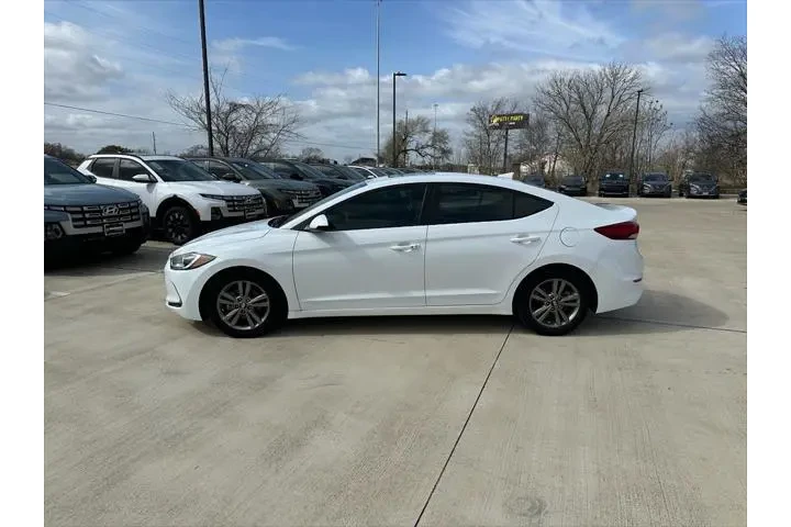 $12795 : Hyundai ELANTRA 2018 Value E image 8