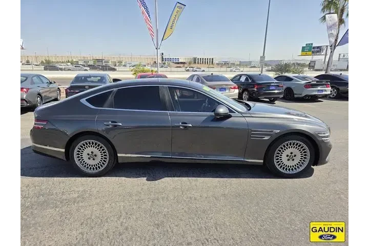 $29995 : Genesis G80 2022 2.5T 4dr Se image 8