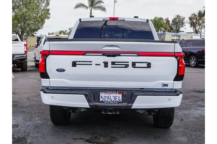 $39992 : Ford F-150 Lightning 2023 AW image 6