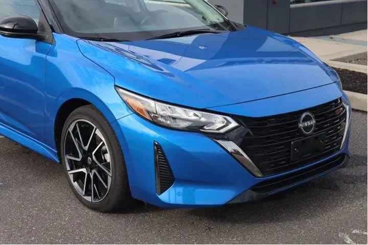 $19272 : Nissan Sentra 2025 SR 4dr Se image 4