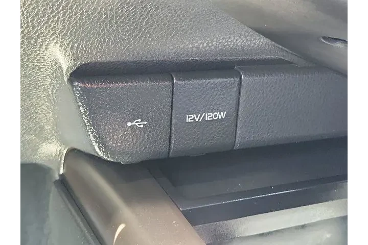 $28775 : Toyota Camry 2024 SE 4dr Sed image 10