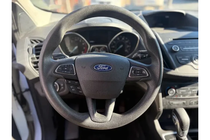 $9995 : 2018 Escape SE image 8