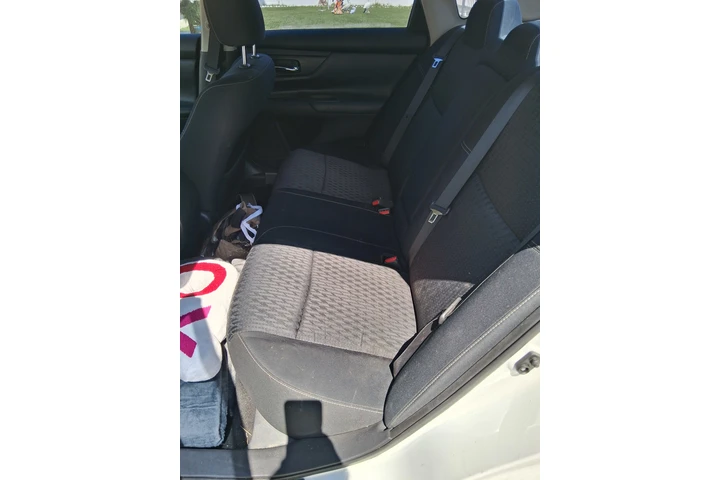 $8500 : 2016 nissan altima sv image 6