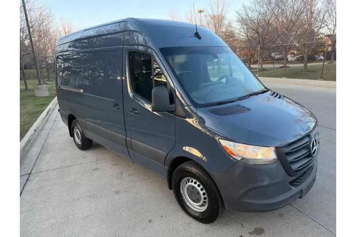 $20997 : 2019 Mercedes-Benz Sprinter 2 image 4