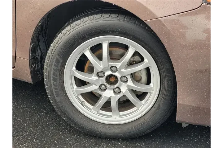 $14488 : Toyota Prius v 2016 Five 4dr image 10