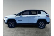 $30986 : Jeep Compass 2024 4x4 Trailh thumbnail