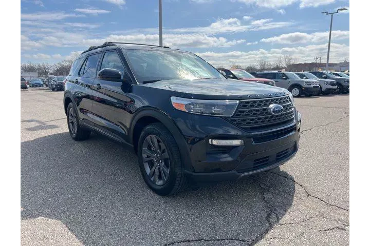 $28315 : Ford Explorer 2022 AWD XLT 4 image 3
