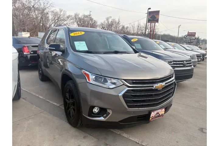 $14950 : 2018 Traverse LT Cloth image 4