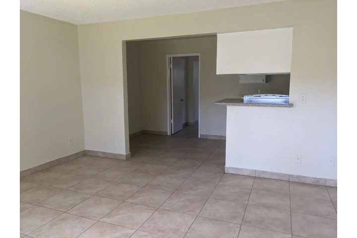 $1580 : SAN BERNARDINO APTS. 1-2 RECS. image 5
