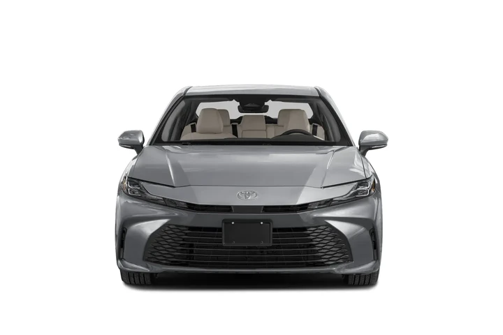 2025 Camry XLE image 4