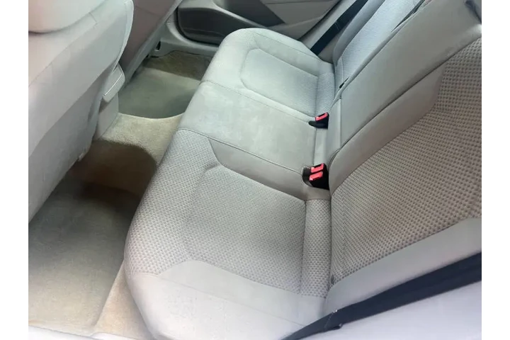 $11000 : 2014 Passat 2.5L Wolfsburg Ed image 4