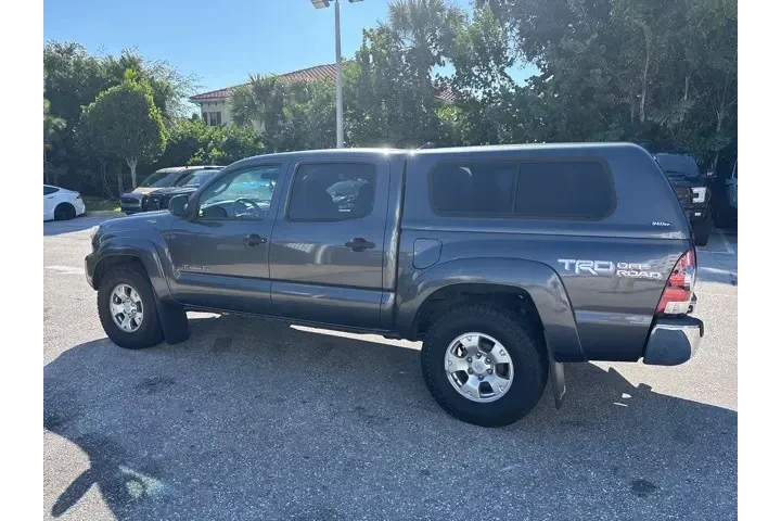 $24900 : Toyota Tacoma 2015 4x4 V6 4d image 4