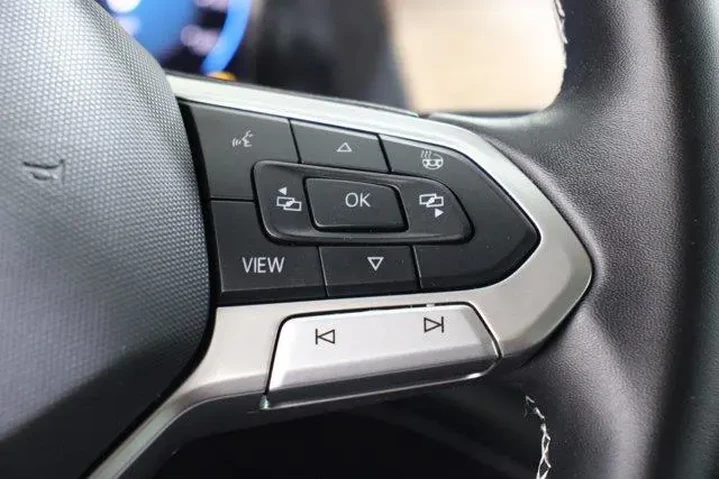 $36998 : Volkswagen Atlas 2025 SE 4dr image 9