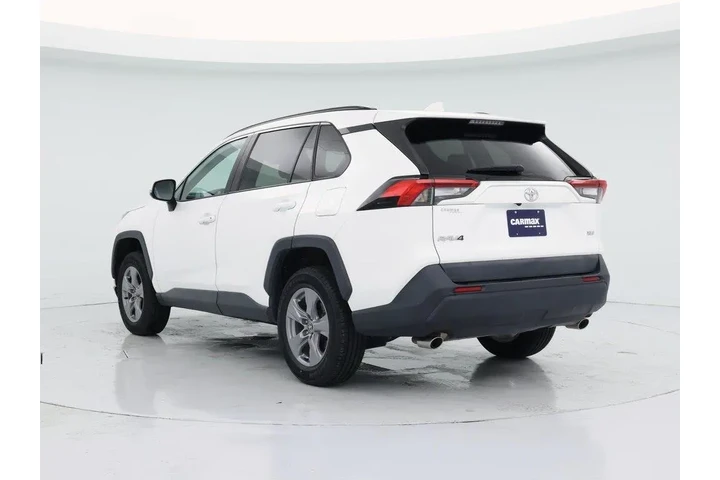 $22998 : Toyota RAV4 2022 XLE 4dr SUV image 2