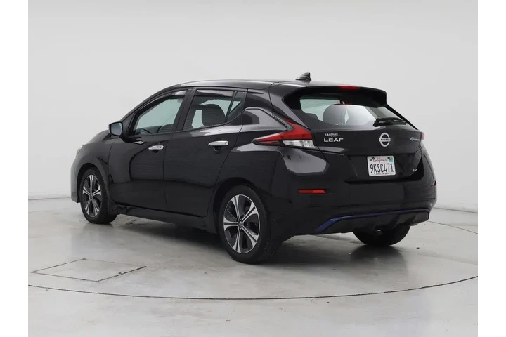 $15998 : Nissan LEAF 2022 SV 4dr Hatc image 2
