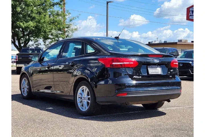 $9952 : 2017 Focus SE image 8