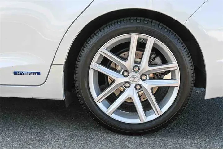 $18500 : Lexus CT 200h 2017 4dr Hatch image 10