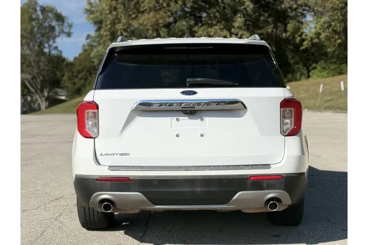 $17999 : 2021 Explorer Limited image 10