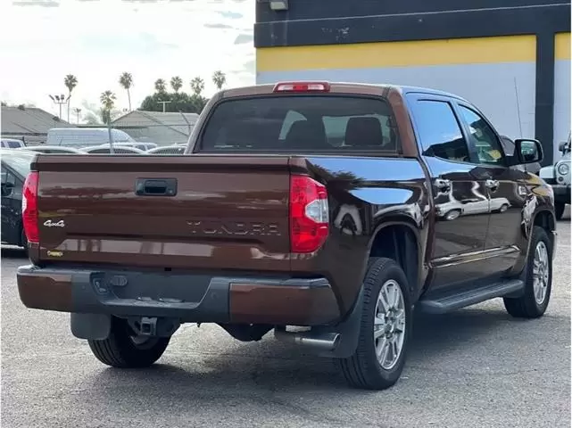 2014 Toyota Tundra CrewMax image 5