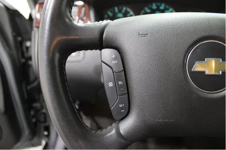 $10982 : Chevrolet Impala 2009 LT 4dr image 10