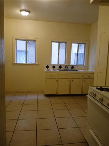 $1975 : 1 BEDROOM 1 BATH FOR RENT image 2