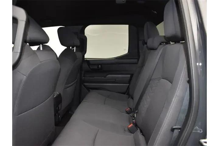 $30504 : Toyota Tacoma 2024 4x2 SR5 4 image 10