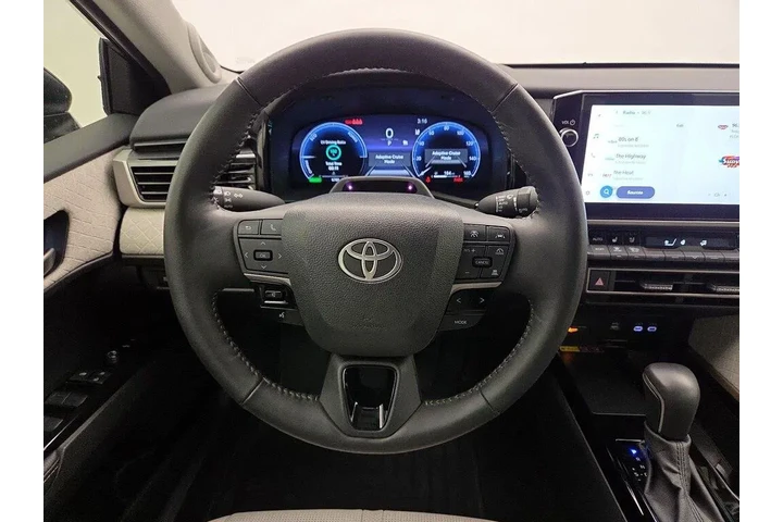 $38998 : Toyota Camry 2025 AWD XLE 4d image 10