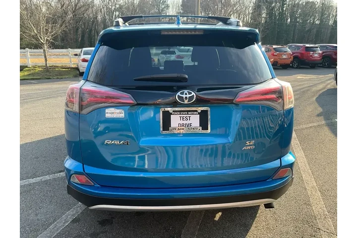 $16985 : Toyota RAV4 2016 AWD SE 4dr image 6