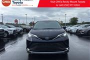 $41560 : PRE-OWNED 2021 TOYOTA SIENNA thumbnail