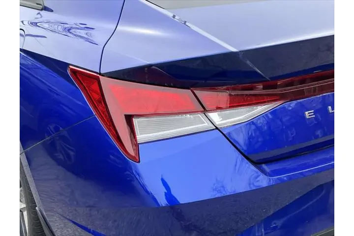 $19495 : Hyundai ELANTRA 2023 SEL 4dr image 10