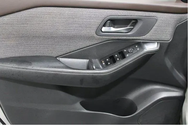 $19955 : Nissan Rogue 2022 SV 4dr Cro image 3