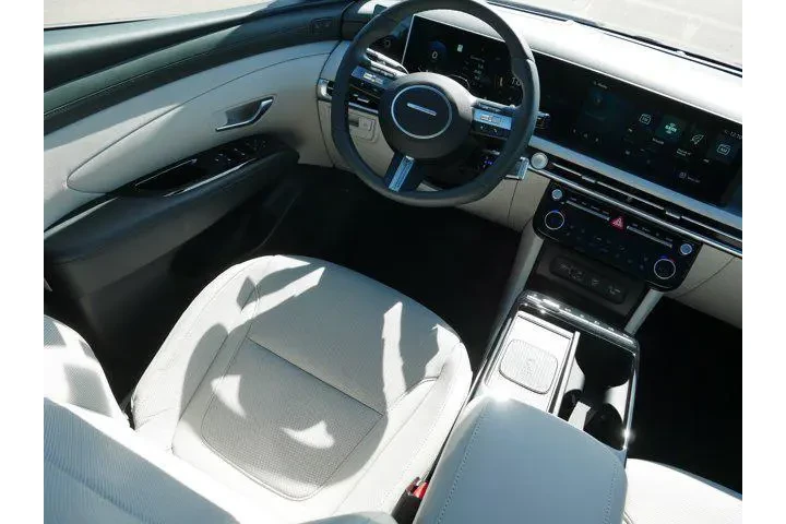 $34000 : Hyundai TUCSON 2025 AWD Limi image 9