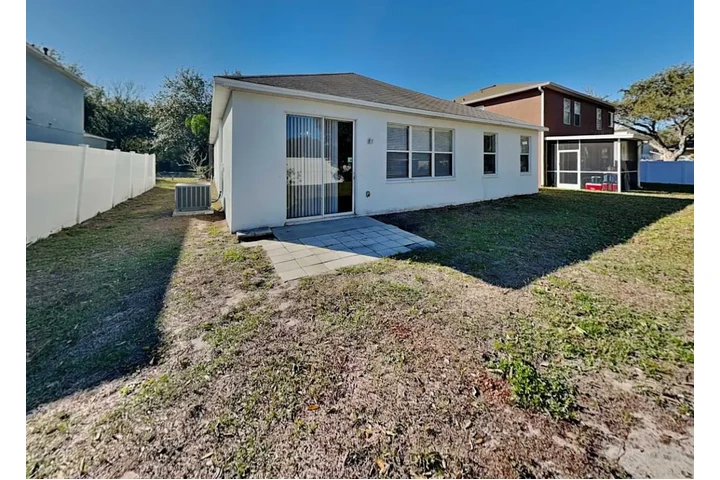 $1559 : Single family home image 9