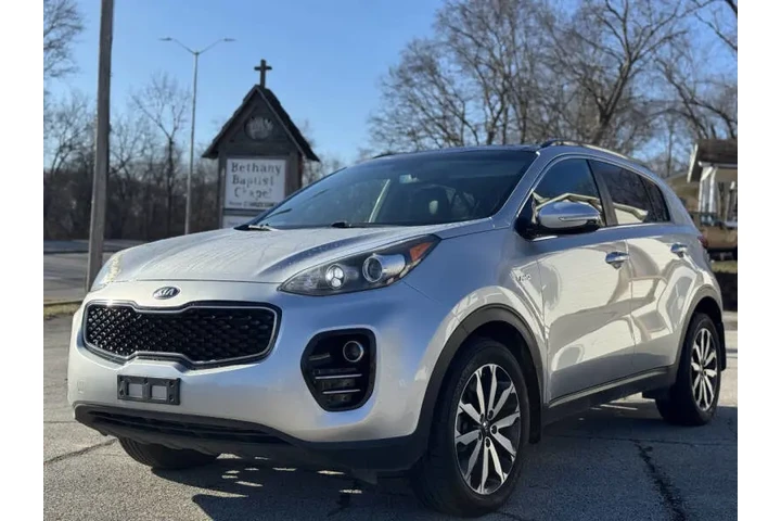 $7999 : 2018 Sportage EX image 1