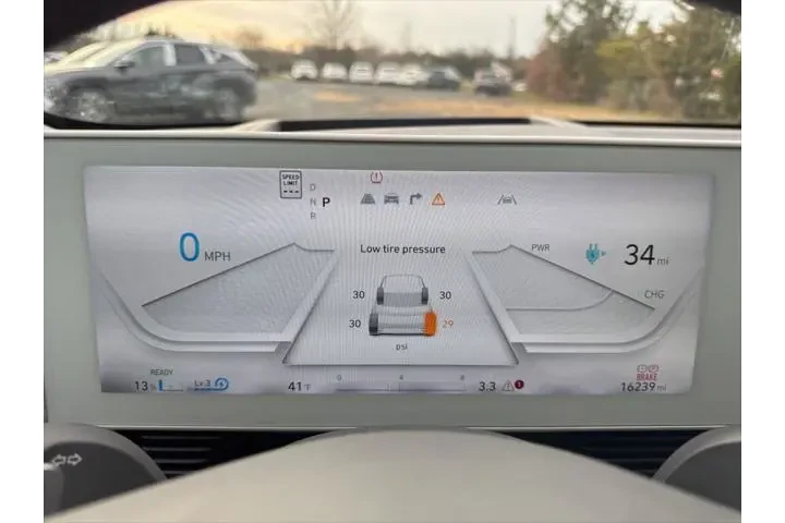 $28990 : Hyundai IONIQ 5 2023 Limited image 5