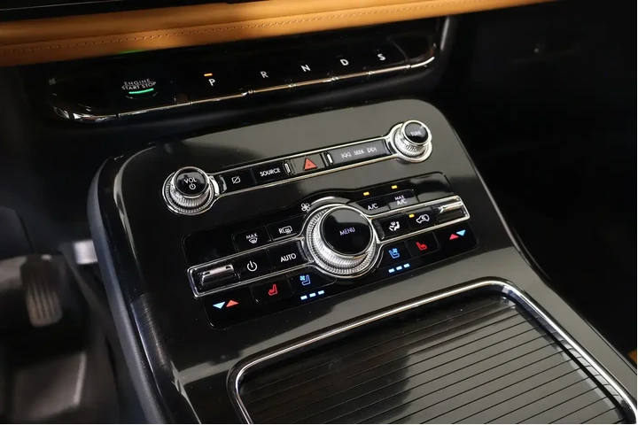 $39771 : Lincoln Nautilus 2022 AWD Bl image 8