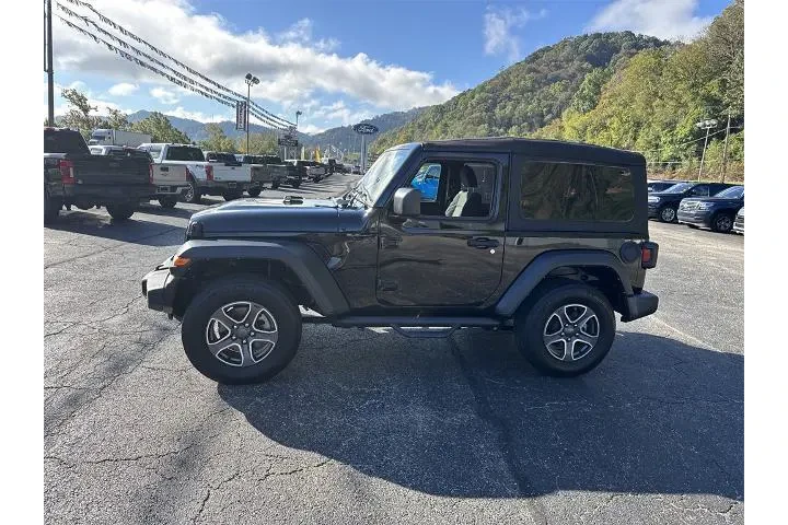 $27545 : Jeep Wrangler 2022 4x4 Sport image 7