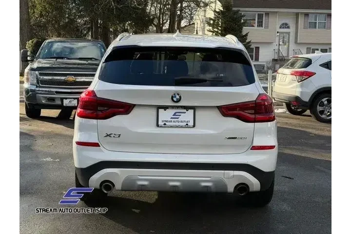 $15745 : BMW X3 2019 AWD xDrive30i 4d image 8